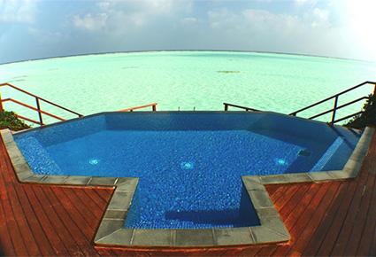 الحياة الحالمة في منتجع Vilu Reef Beach & Spa بالمالديف